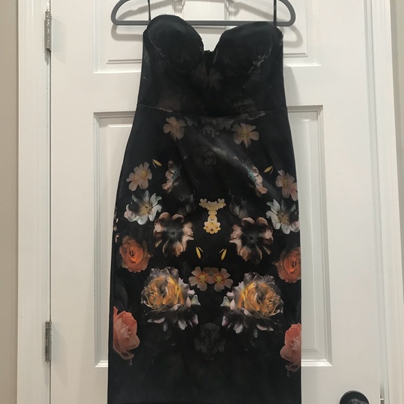 Long pink gown - Picture 7 of 8